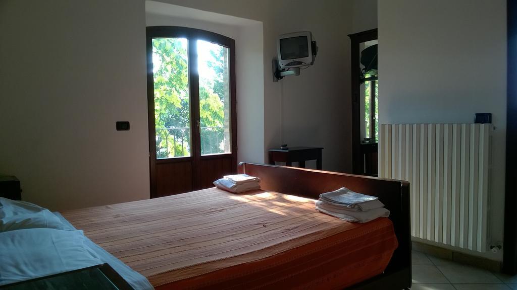 Agriturismo Za Beata Bed & Breakfast Penna Sant'Andrea Eksteriør bilde